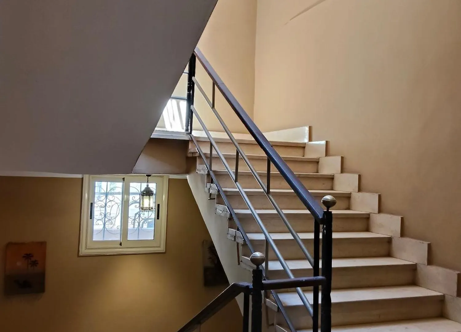 Kr Hotel Luksor