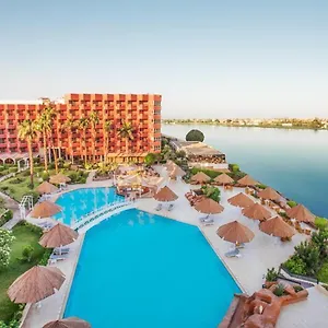 إيزيس بيراميزا الأقصر